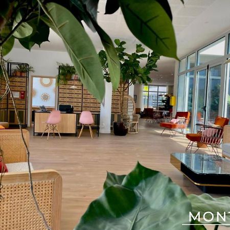 Residence Service Seniors Montana Ангулем Экстерьер фото